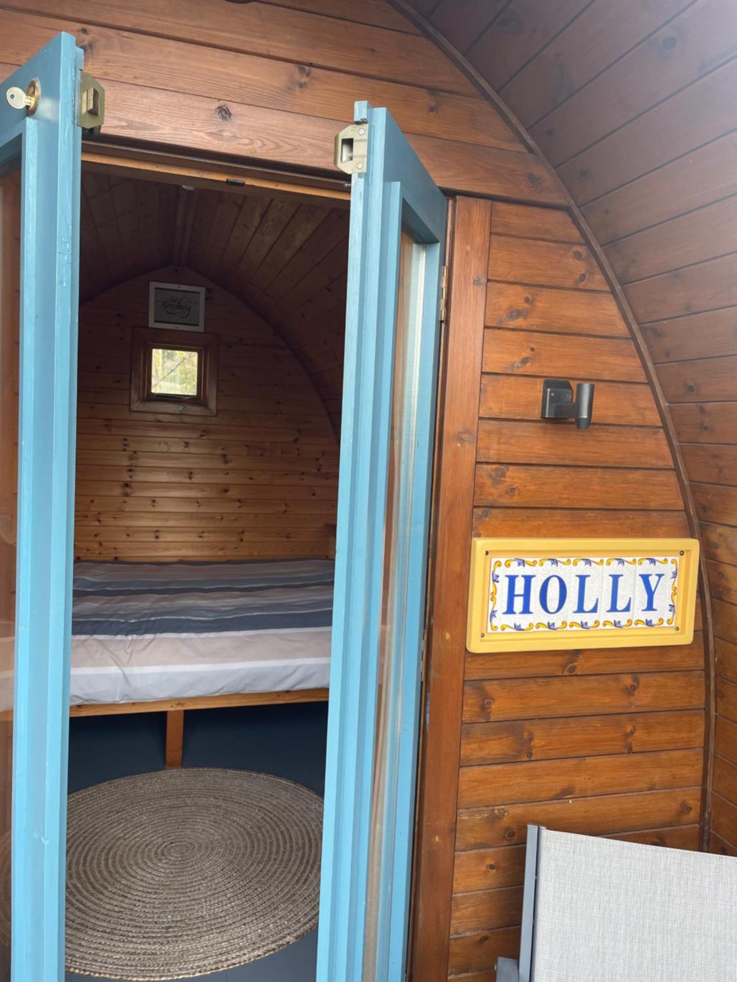 Glamping In The 2Nd Field Otel Aughrim Dış mekan fotoğraf